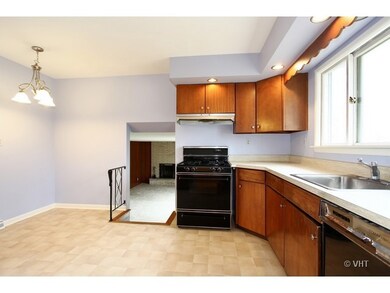 320 Woodland Hills Rd, Batavia, IL 60510 - photo 4