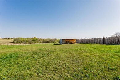 2498 Agnes Cir, Springtown, TX 76082 - photo 2