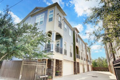 609 Rutland St unit A, Houston, TX 77007 - photo 2