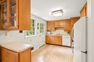 73 Hickory Rd, Sudbury, MA 01776 - photo 7