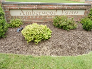 9661 Amberwood Ct, Broadview Heights, OH 44147 - photo 2