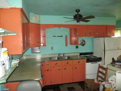 1989 Melvina Rd, Woodbury, NJ 08096 - photo 5