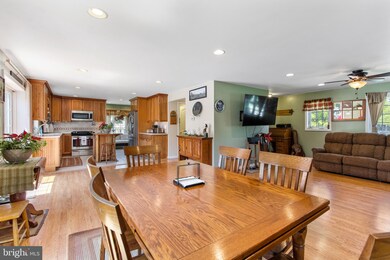 37 Chestnut St, Pennsville, NJ 08070 - photo 5