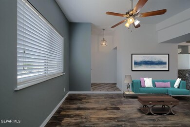 10488 Chinaberry Dr, El Paso, TX 79925 - photo 6