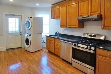 29 Lambert St unit 2R, Cambridge, MA 02141 - photo 2