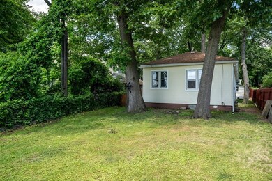 33 Glenmore St, Springfield, MA 01129 - photo 7