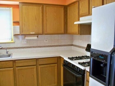 1904 Scott Cir, Carpentersville, IL 60110 - photo 3