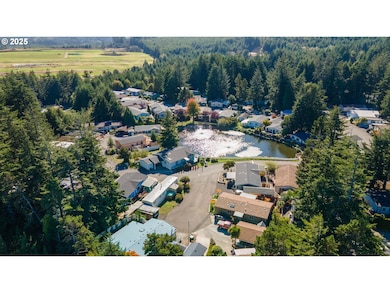 1865 Shorepines Cir, Coos Bay, OR 97420 - photo 3