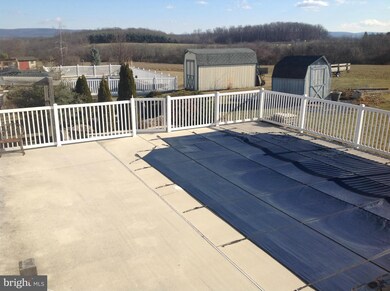 1242 Courtney Dr, Chambersburg, PA 17201 - photo 3