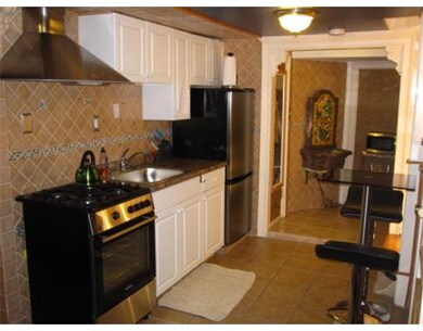 17 Cleveland Place unit B, Boston, MA 02113 - photo 6