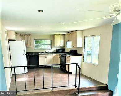 4776 Carmody Ct unit TRLR L, Harwood, MD 20776 - photo 6