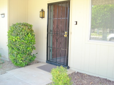 11145 W Emerald Dr, Sun City, AZ 85351 - photo 2