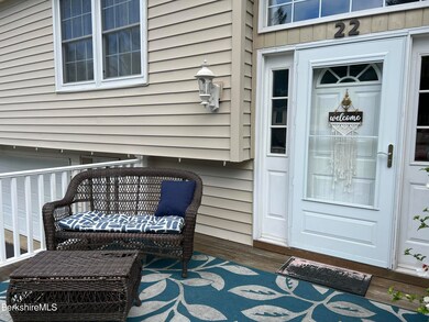 22 Scalise Dr, Pittsfield, MA 01201 - photo 3