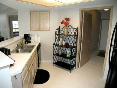 961 Village Brook Way, Columbus, OH 43235 - photo 5