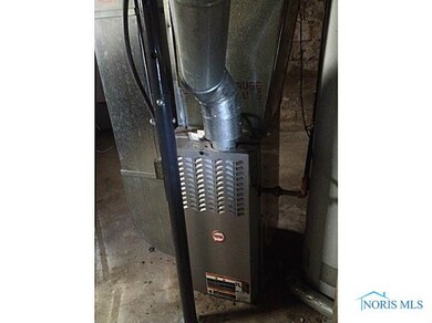 1954 Talbot St, Toledo, OH 43613 - photo 3