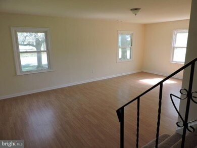 72 Bloomfield Ln, Willingboro, NJ 08046 - photo 5