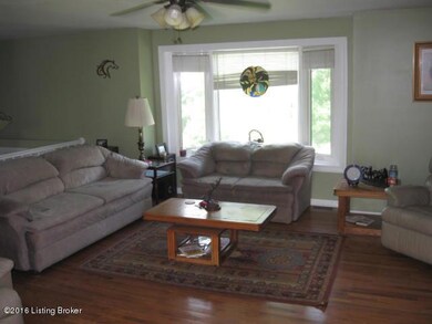 4908 Fible Ln, Crestwood, KY 40014 - photo 4