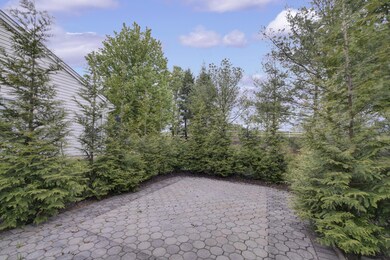 16 Crystal Point, Neptune NJ HDR_ (3)