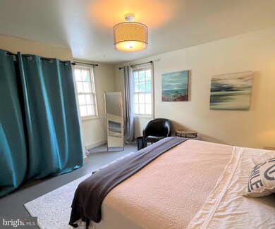 509 S Market St, Frederick, MD 21701 - photo 4