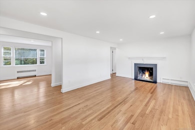 273 Wheeler Park Ave, Fairfield, CT 06825 - photo 7