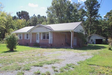 79 Eighth St., Maysville NC