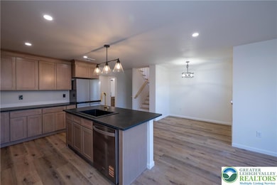 111 Main St, Glendon, PA 18042 - photo 4