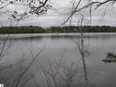 1637 Edgewater Ridge unit 13, Traverse City, MI 49684 - photo 7