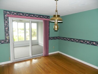 138 Lafayette St unit 1, Marblehead, MA 01945 - photo 6