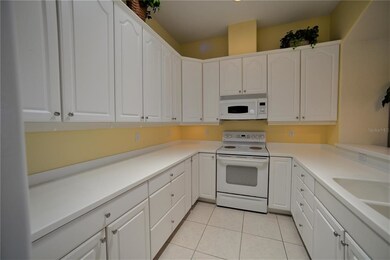 2495 Kensington Greens Dr unit 52, Sun City Center, FL 33573 - photo 5
