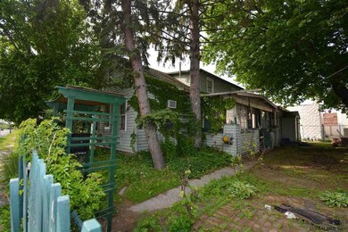 19 107th St, Troy, NY 12182 - photo 3