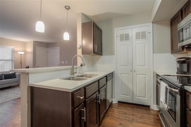 435 W 9th #103 St unit 103, Kansas City, MO 64105 - photo 7