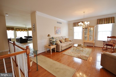 217 Cog Hill Dr, Honey Brook, PA 19344 - photo 2