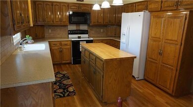 15310 W 93rd Terrace, Lenexa, KS 66219 - photo 6