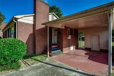 520 Holland Dr, Statesville, NC 28677 - photo 4