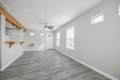 831 W 25th St unit 2, Houston, TX 77008 - photo 2