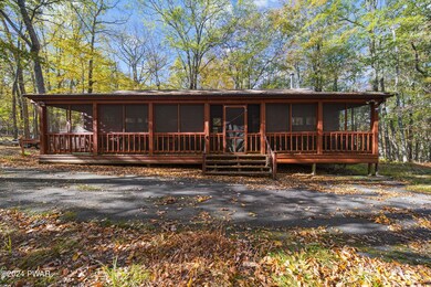 109 Westwood Cir, Dingmans Ferry, PA 18328 - photo 3