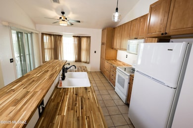 2849 W Wagon Wheels Dr, Tucson, AZ 85745 - photo 6