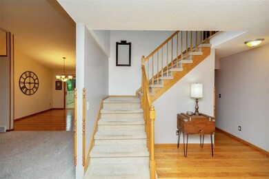 1712 Hamer Dr NW, Cedar Rapids, IA 52405 - photo 6