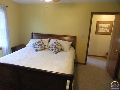 7406 SW Docking Rd, Auburn, KS 66402 - photo 6