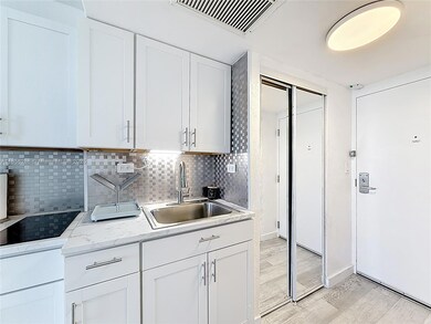 19201 Collins Ave unit 636, Sunny Isles Beach, FL 33160 - photo 7