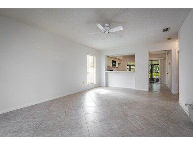 Spacious living room