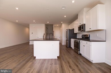 149 Leather Flower Dr, Lake Frederick, VA 22630 - photo 7