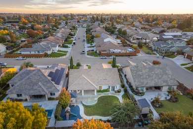 2115 Sophia Ln, Kingsburg, CA 93631 - photo 6