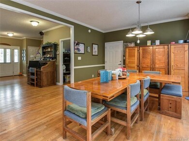 27 Village Creek Dr, Asheville, NC 28806 - photo 5