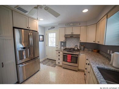 830 E 10th Ave, New Smyrna Beach, FL 32169 - photo 2