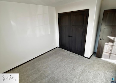 6613 W Gresford Place, Sioux Falls, SD 57106 - photo 5