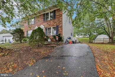 6565 Macbeth Way, Sykesville, MD 21784 - photo 2