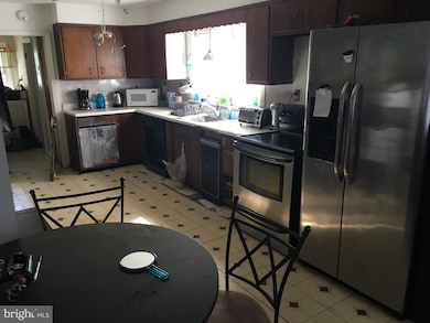 7916 Chesapeake Dr, Orchard Beach, MD 21226 - photo 5