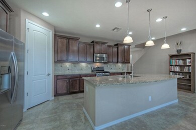 5904EBrambleBerryLn007