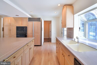 3933 Branches Ln, Doylestown, PA 18902 - photo 3